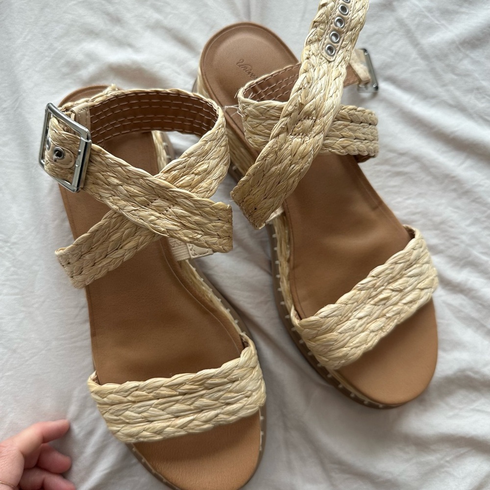 Universal Thread Beige Braided Sandals